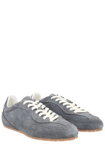 Axel arigato men’s sneaker daze runner grey suede with white laces and light brown rubber sole front view