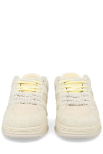 Axel arigato men sneaker area lo label white cream suede sneakers with fluffy shearling lining and yellow laces
