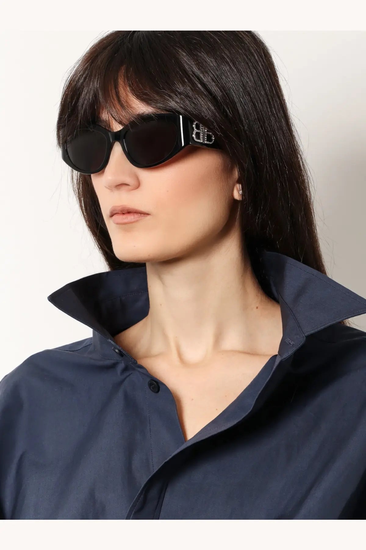 Balenciaga women’s black acetate oversized sunglasses with rectangular frame and bb rhinestone logo on temple