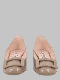 Roger Vivier Women's Ballerina Look in Vernice Beige