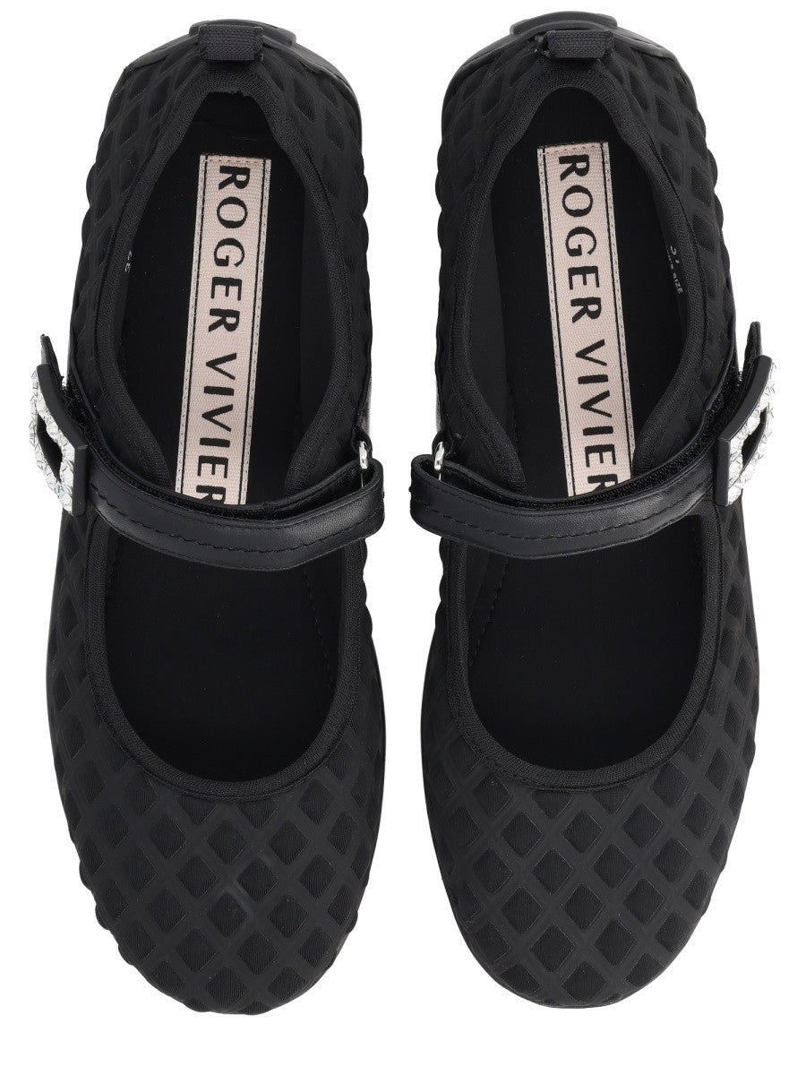 Roger Vivier Women's Ballerina Viv Low Black