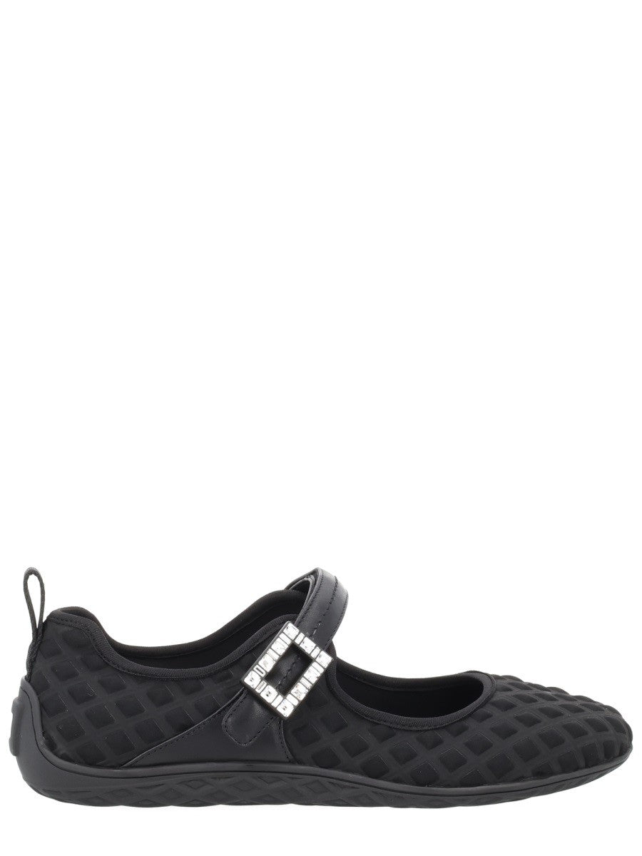 Roger Vivier Women's Ballerina Viv Low Black