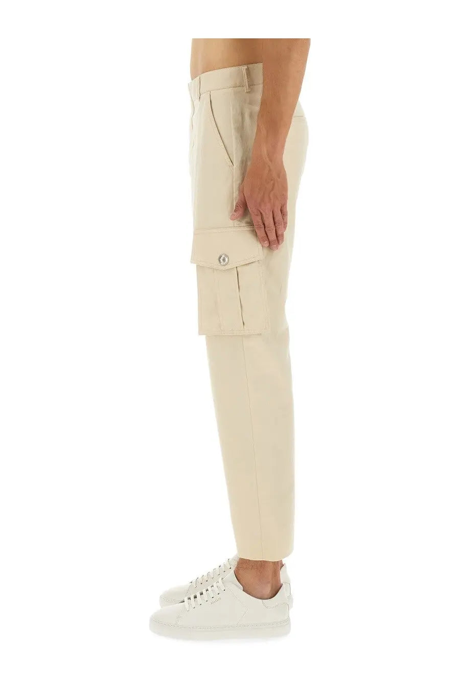 Beige balmain men’s cotton cargo pants with a clean tailored fit and functional side pockets