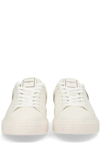 Balmain men’s court sneaker white in white leather with clean minimalist design and matching laces