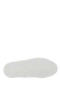 Balmain women’s sneaker court white showing white rubber sole with embossed balmain logo on the back side