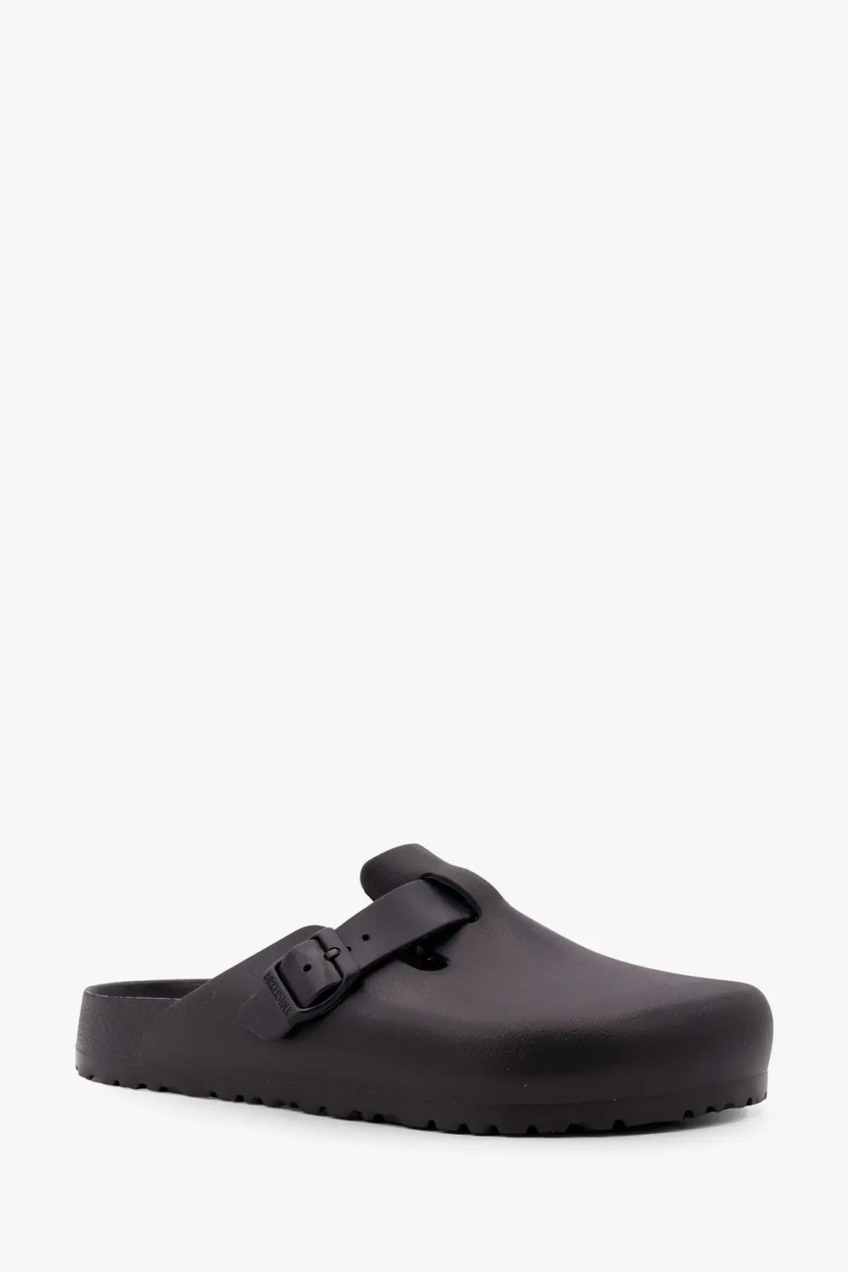 Birkenstock men’s boston leather clog sandal in black with single strap and buckle for casual wear