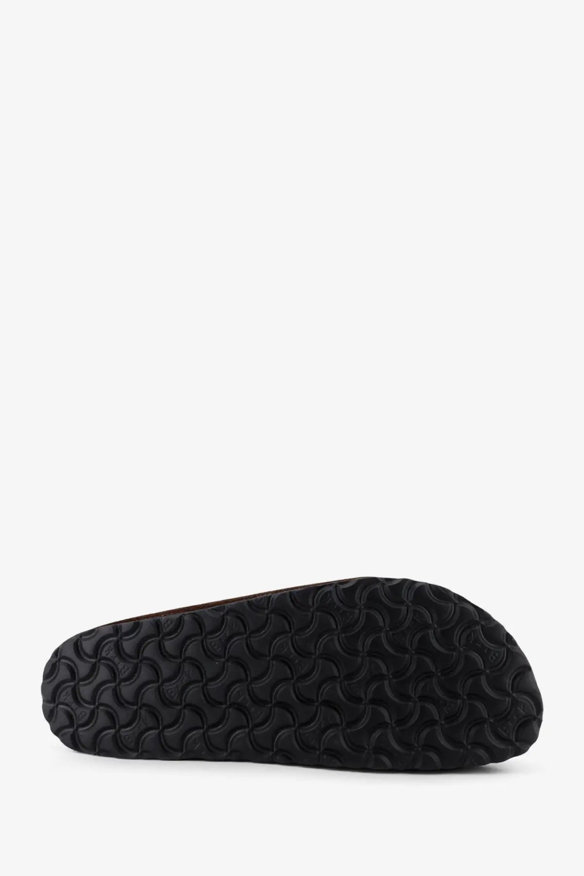 Black rubber sole with wavy interlocking pattern on birkenstock men’s naples suede sandals carafe