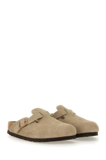 Birkenstock unisex sabot Boston beige clogs in suede with copper buckle and dark rubber sole front view