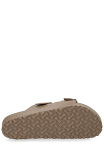 Beige birkenstock unisex sandalo arizona grey sandal with two adjustable straps and textured rubber sole