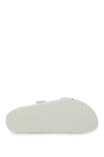 Birkenstock unisex sandalo arizona white sandal with a minimalist design and textured rubber sole