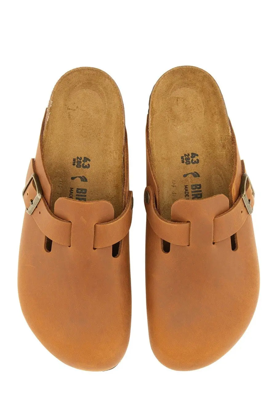 Birkenstock unisex sandalo boston brown tan leather clogs with single strap and metal buckle front view