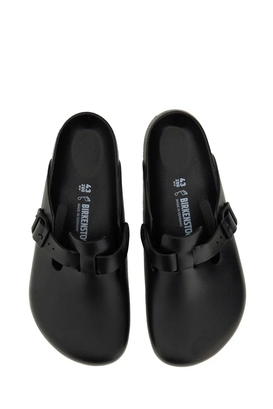 Birkenstock unisex sandalo boston black clogs with sleek smooth leather finish and adjustable strap design
