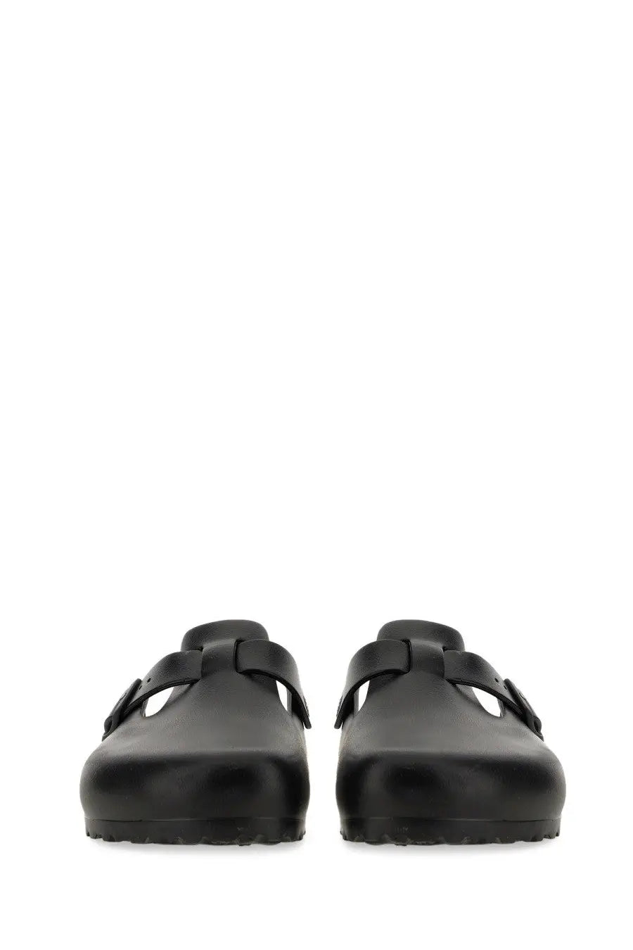 Black leather birkenstock unisex sandalo boston clogs with classic mule design and adjustable strap buckles