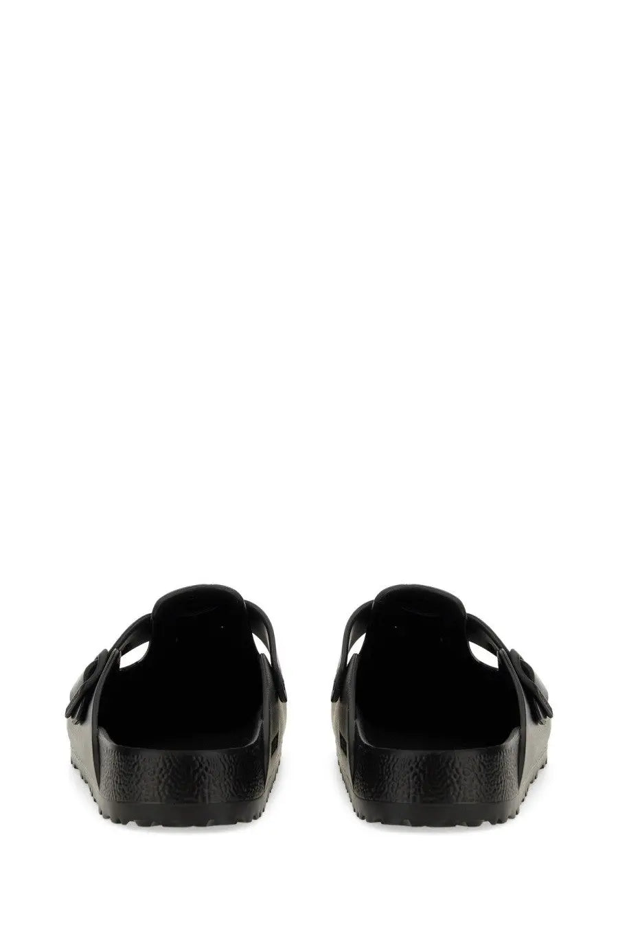 Birkenstock unisex sandalo boston black rubber clog sandals with textured sole and adjustable strap design