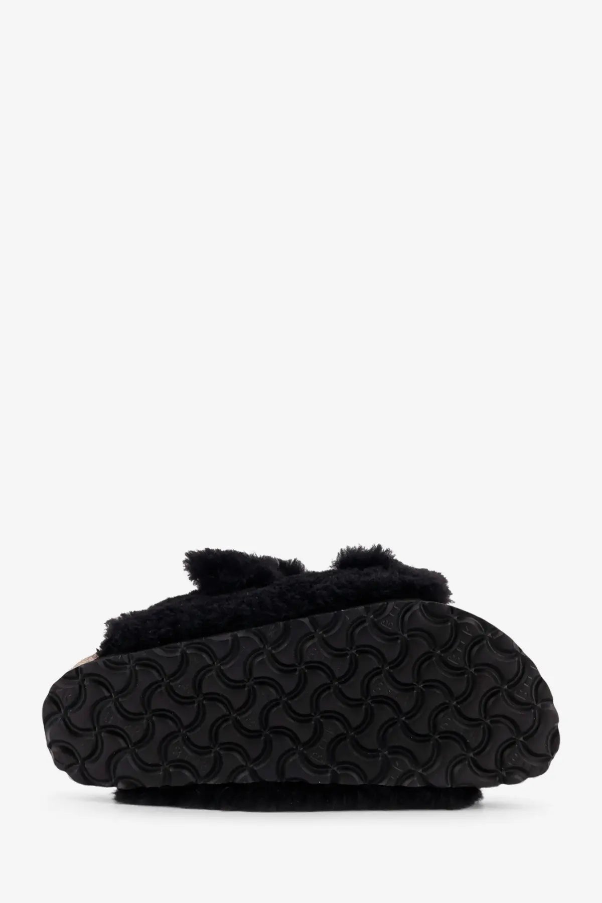Birkenstock women’s arizona big buckle teddy sandal black slip-on with plush faux fur trim and textured rubber sole
