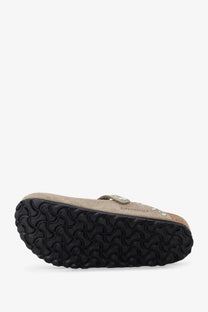 Birkenstock women’s Boston rivet suede sandals in brown with beige suede clog upper black rubber sole and silver buckle