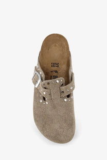 Birkenstock women’s boston rivet suede sandals in brown with tan suede clog design and silver buckle and studs