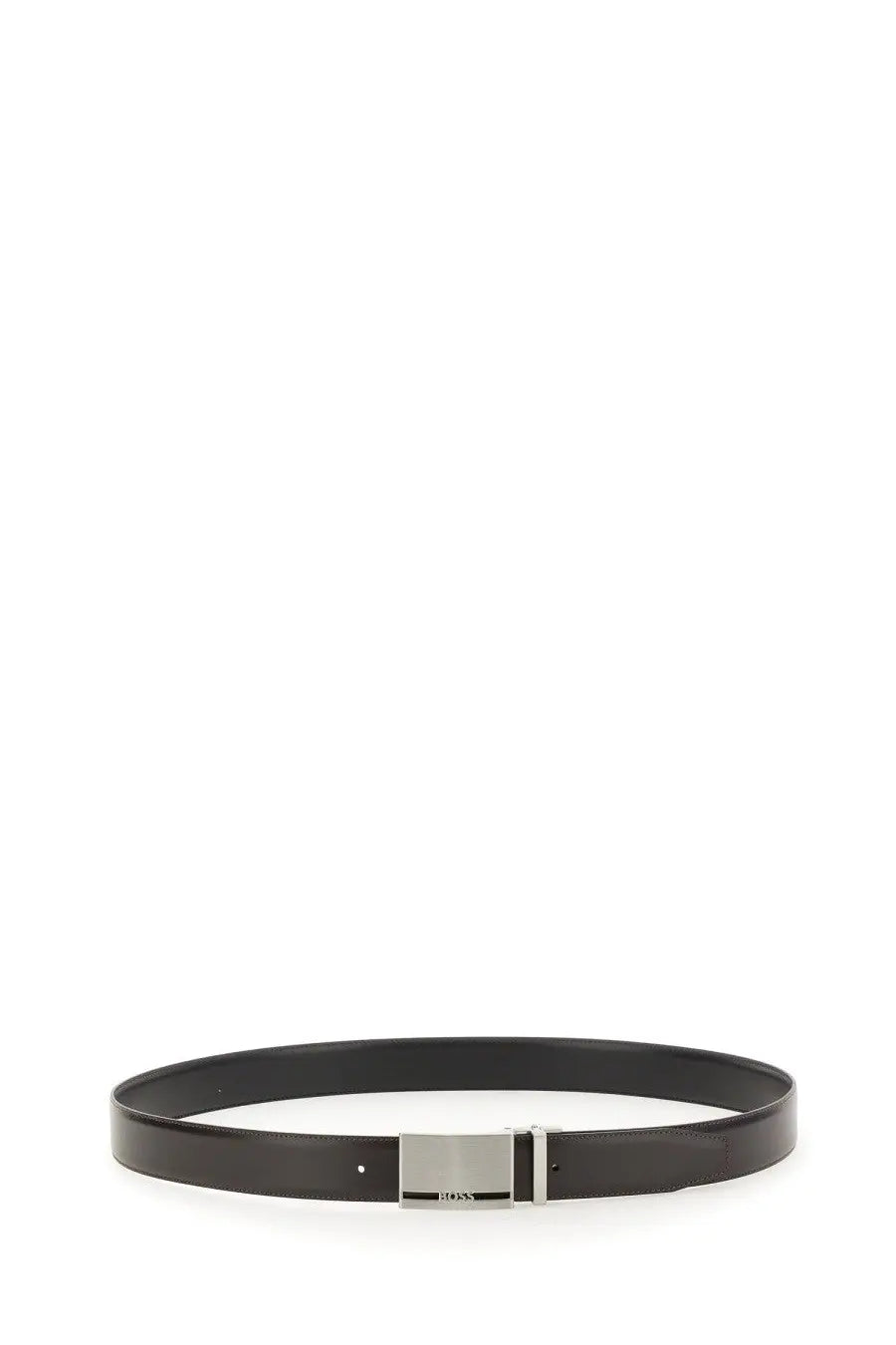 Black leather belt with sleek silver-toned buckle engraved with boss brand name in boss men’s cintura in pelle con fibbia black