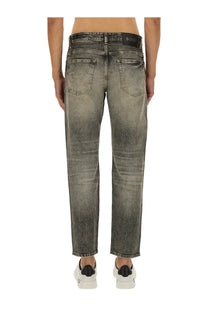 BOSS men’s denim grey jeans in dark gray slightly faded denim with straight-leg cut and black boss label on waistband
