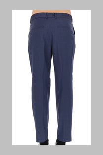 BOSS men’s navy blue tailored trousers with sleek straight-leg cut and subtle front pockets in slim fit design