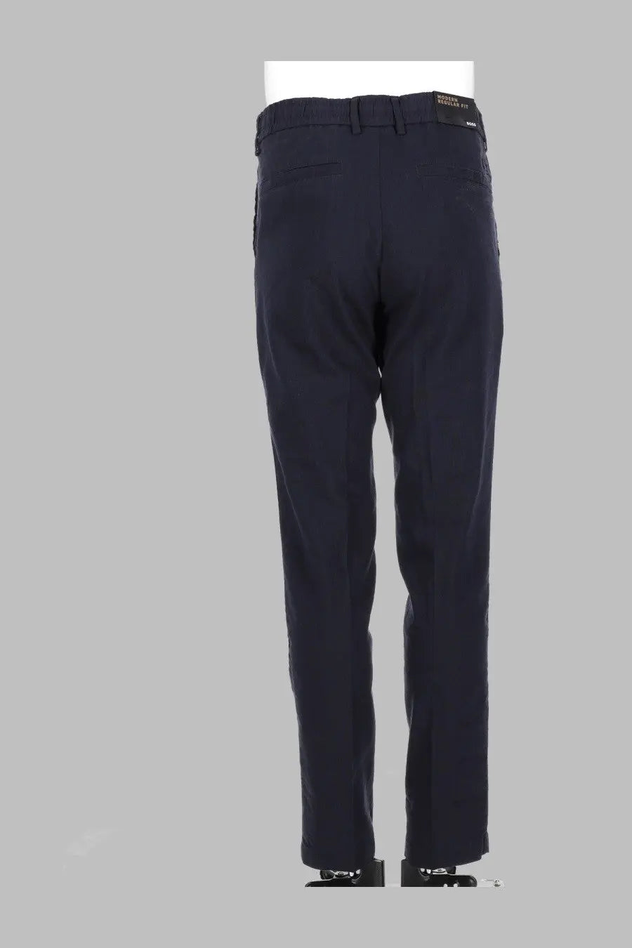 BOSS men’s pantalone KANE1 slim fit dark navy blue tailored trousers with sleek straight-leg cut and subtle stitching details