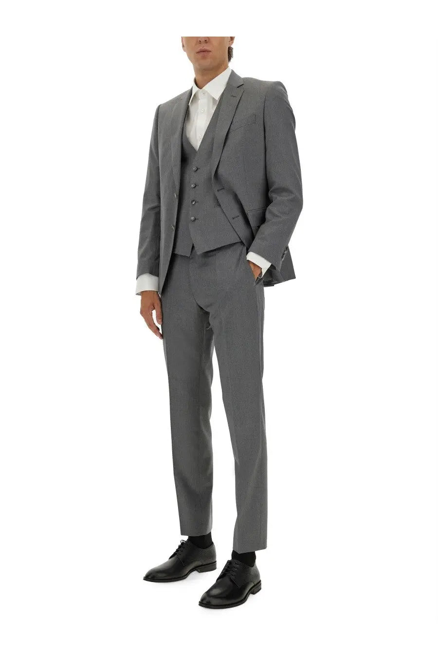 BOSS men’s slim fit jacket grey with tailored gray three-piece suit featuring structured blazer vest and slim-fit trousers
