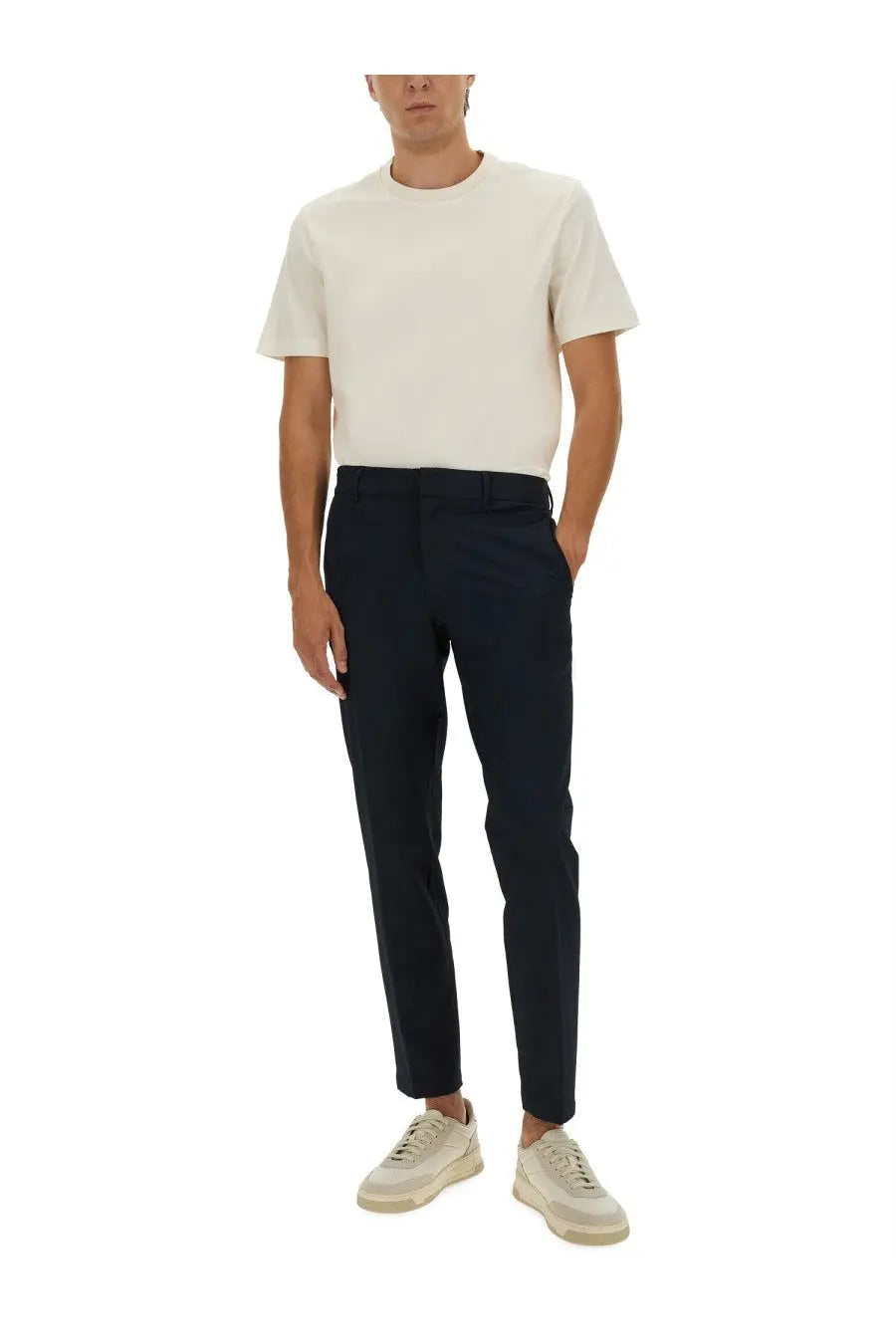Navy blue tailored BOSS men’s slim fit pants with a modern cut and subtle creasing at the waistband
