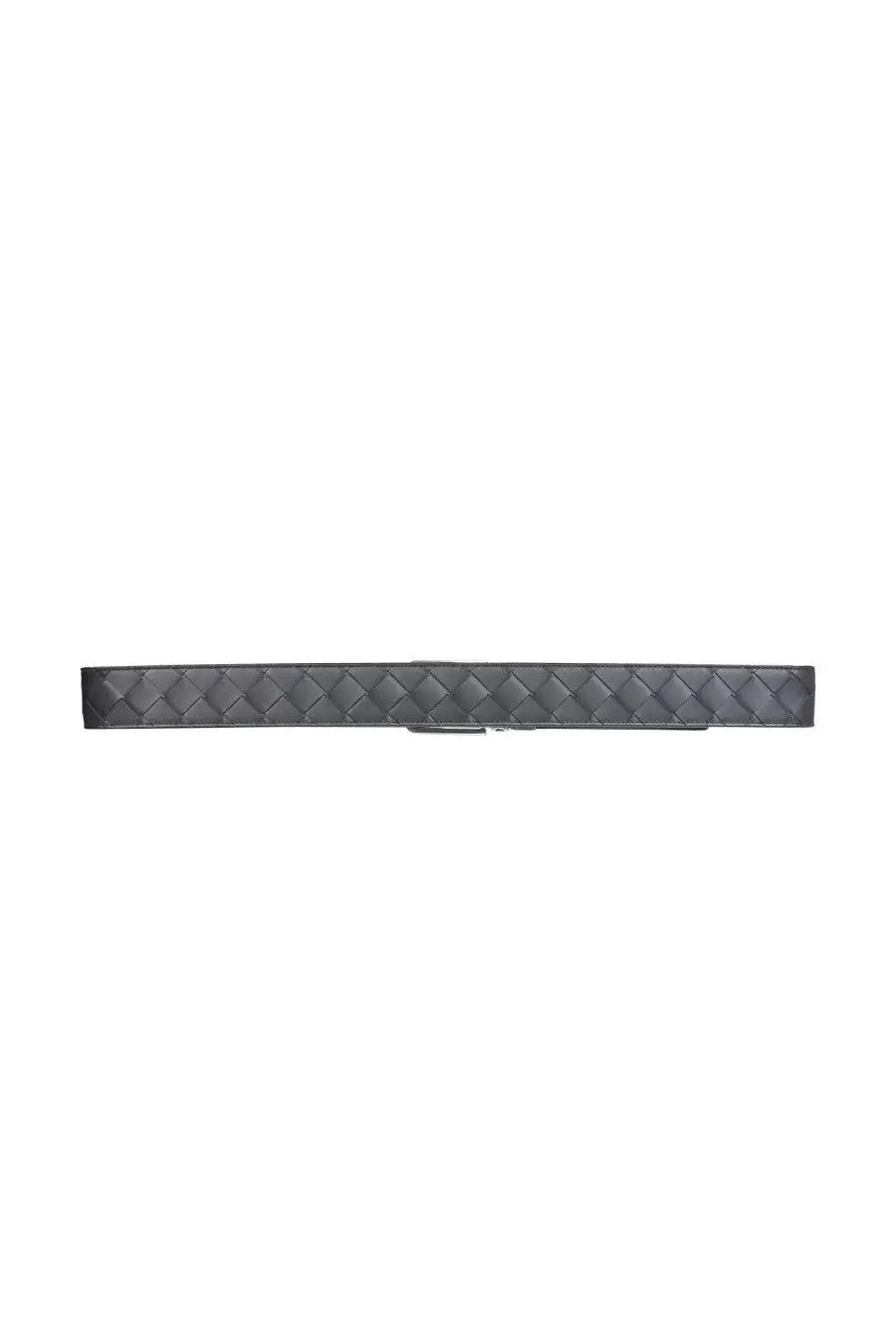 Bottega veneta men’s cintura reversibile black leather belt with woven diamond pattern and minimalist buckle
