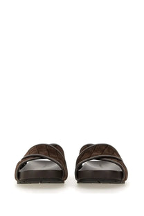 Bottega veneta men’s sandal tarik brown brown leather slide sandals with woven texture and flat sole