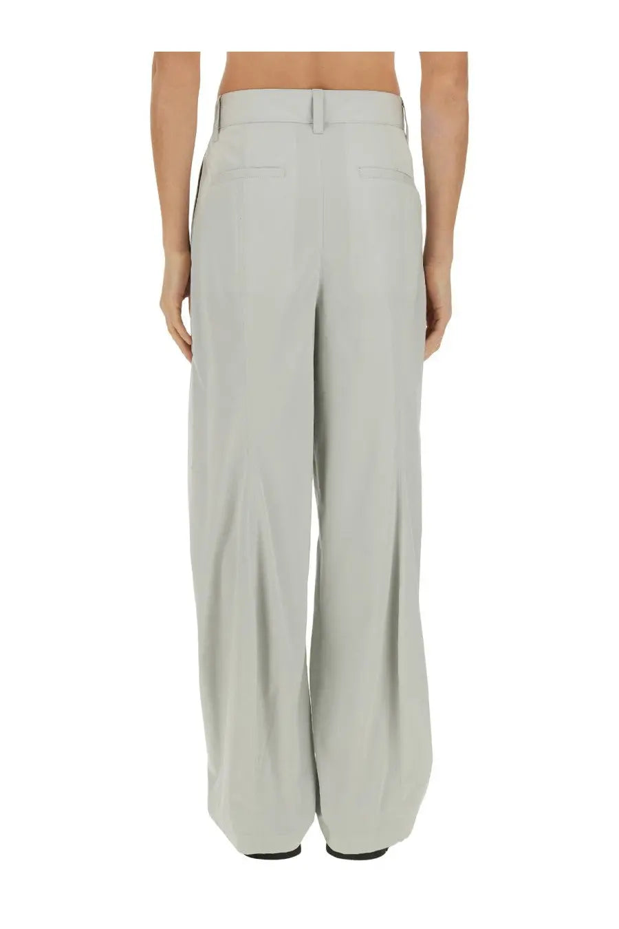Light gray wide-leg bottega veneta men’s silk and cotton pants with tailored fit and subtle back pleats shown from the back