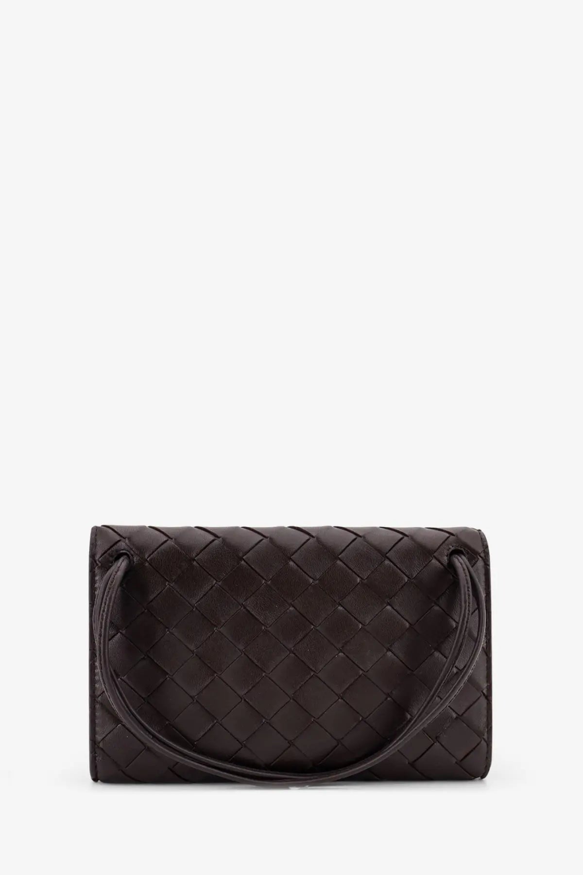 Bottega Veneta women’s andiamo crossbody bag brown dark brown woven leather clutch with diamond pattern and rounded handles