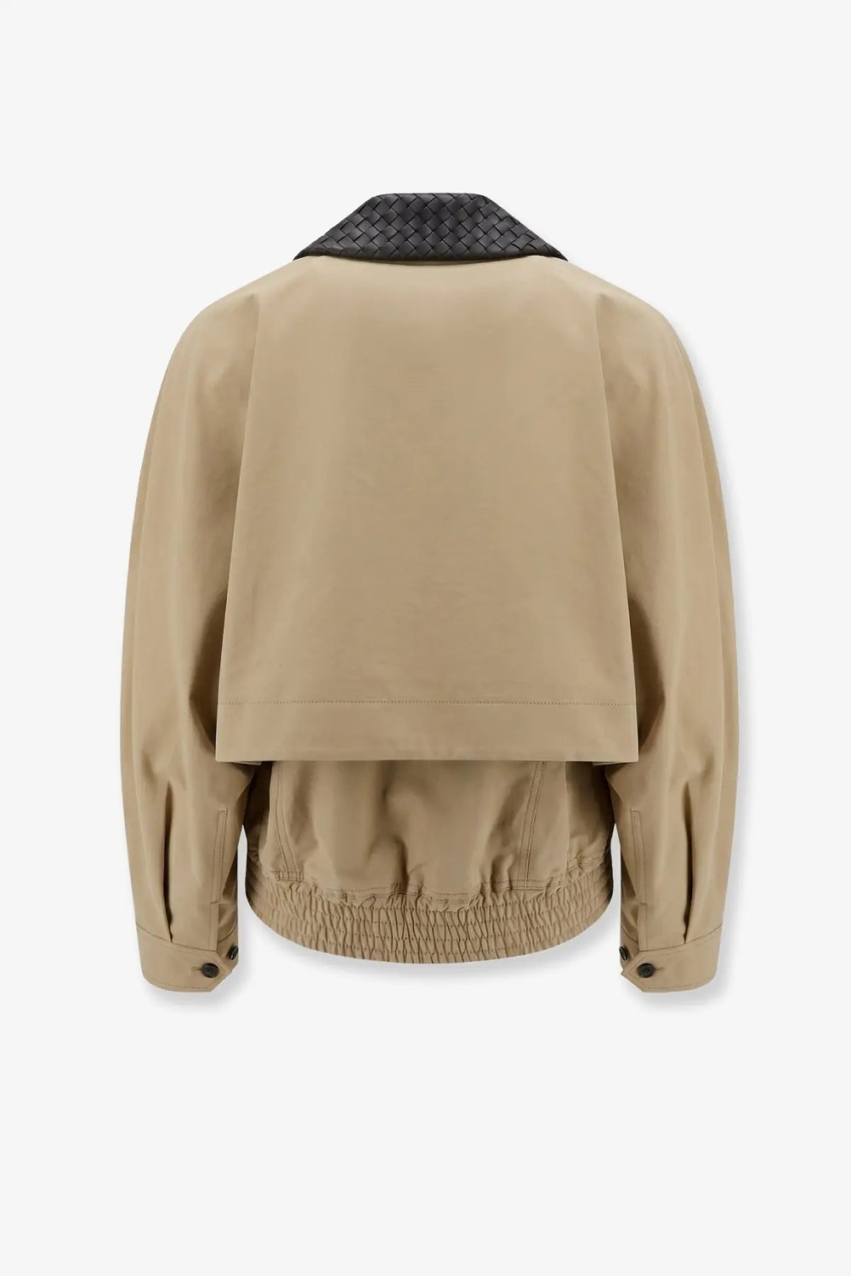 Bottega Veneta women’s beige cotton trench jacket with black woven collar and elasticated hem in sahara style