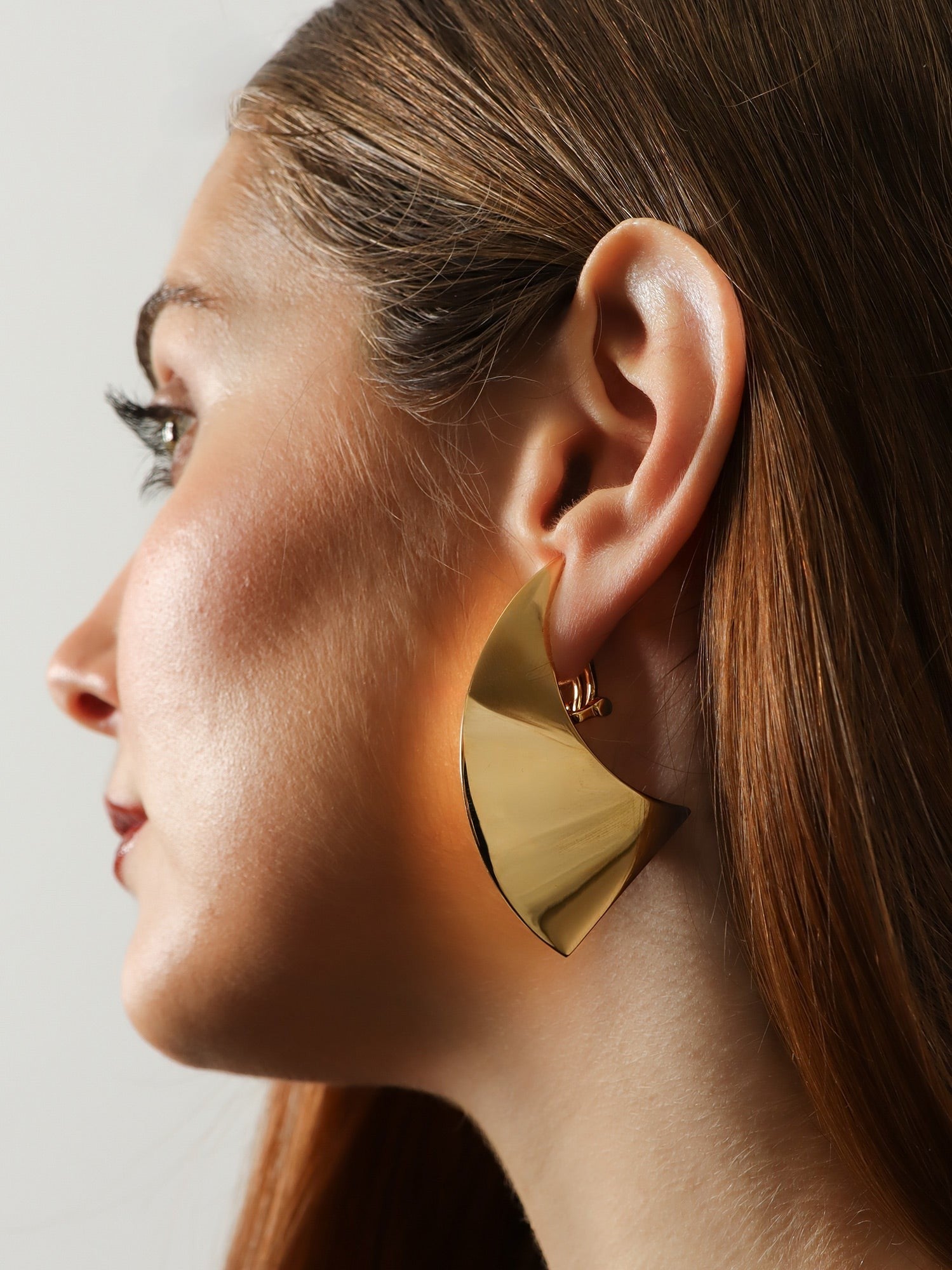 ALAÏA Women's Brass Earrings Gold
