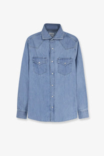 Brunello Cucinelli men’s light blue denim shirt with classic collar button-down front and two chest pockets with silver buttons