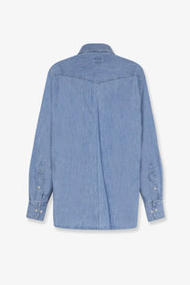 Brunello Cucinelli men’s beige denim shirt with classic collar and buttoned cuffs in light blue denim fabric