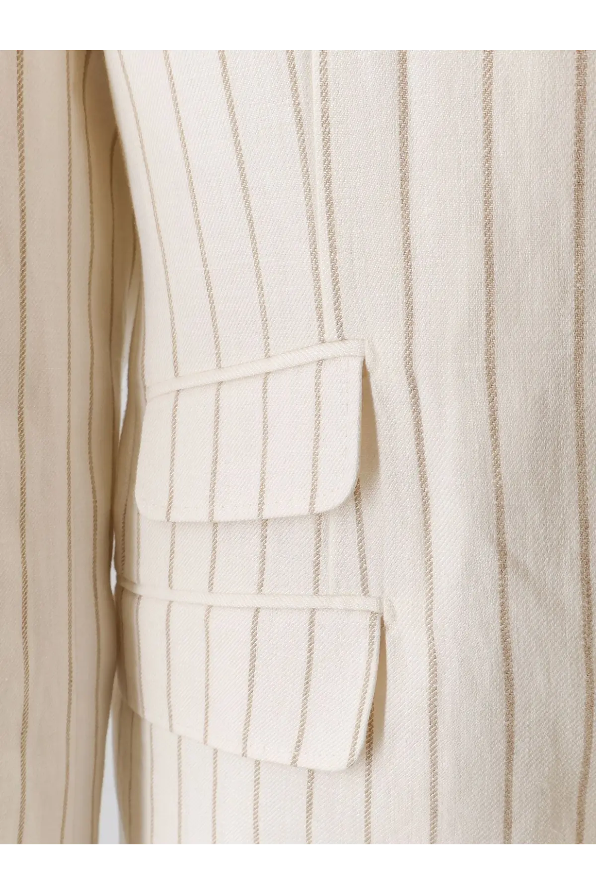 Brunello cucinelli men’s cream-colored linen blazer with subtle metallic pinstripes and structured flap pockets