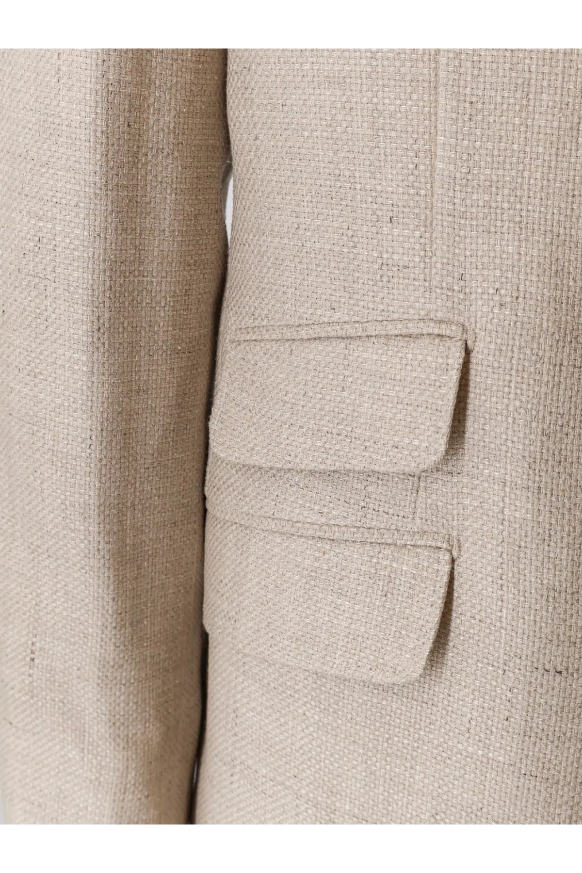 Beige textured tweed blazer with two flap pockets from brunello cucinelli men’s linen and wool suit beige