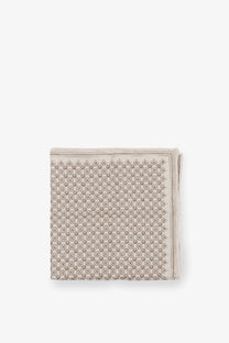 Brunello Cucinelli men’s silk beige pocket square with a subtle gray geometric pattern neatly folded