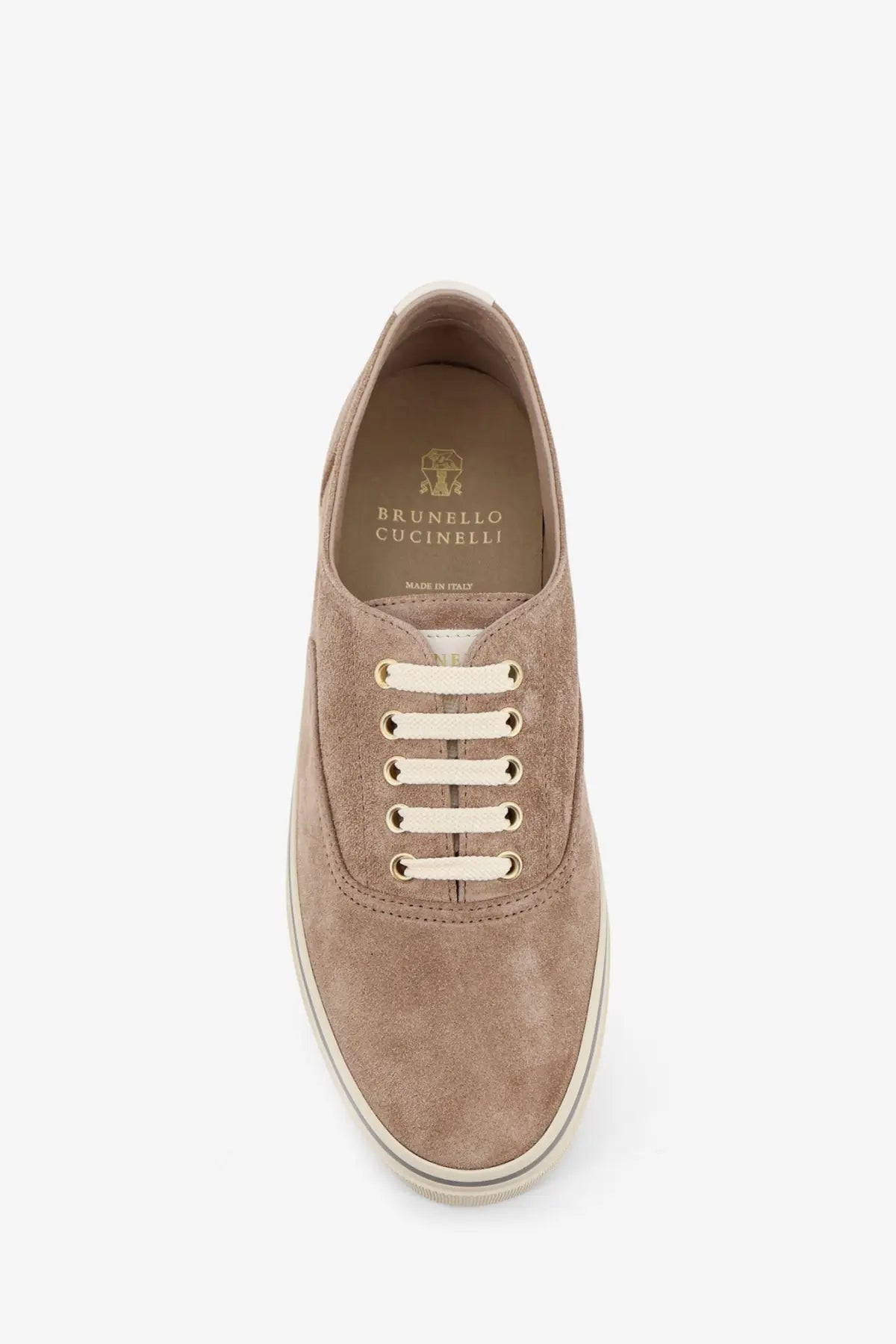 Brunello cucinelli men’s suede low-top sneaker in beige with cream laces and matching rubber sole in grey variant