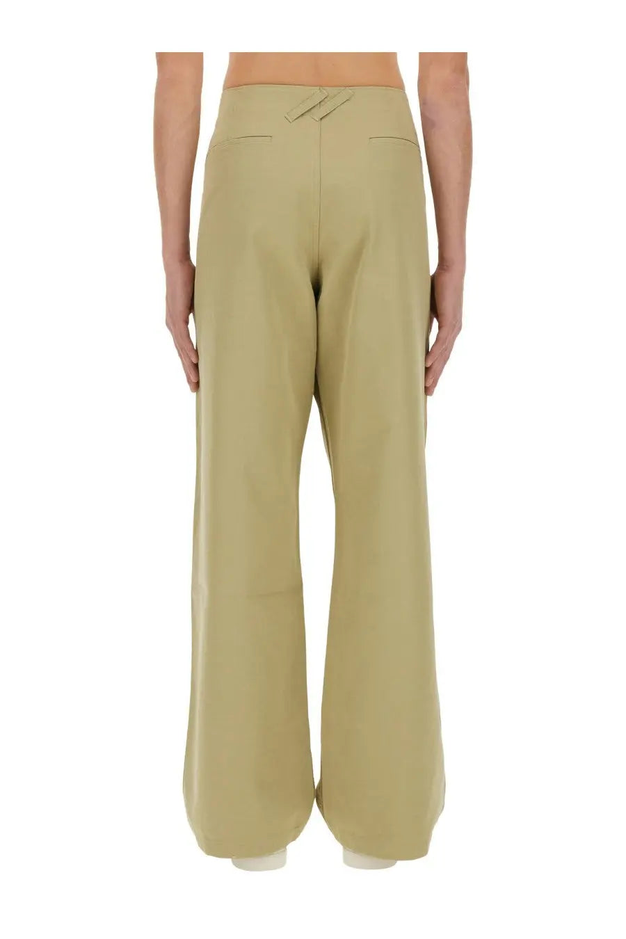 Burberry men’s straight leg beige trousers featuring a clean tailored fit with subtle front pockets