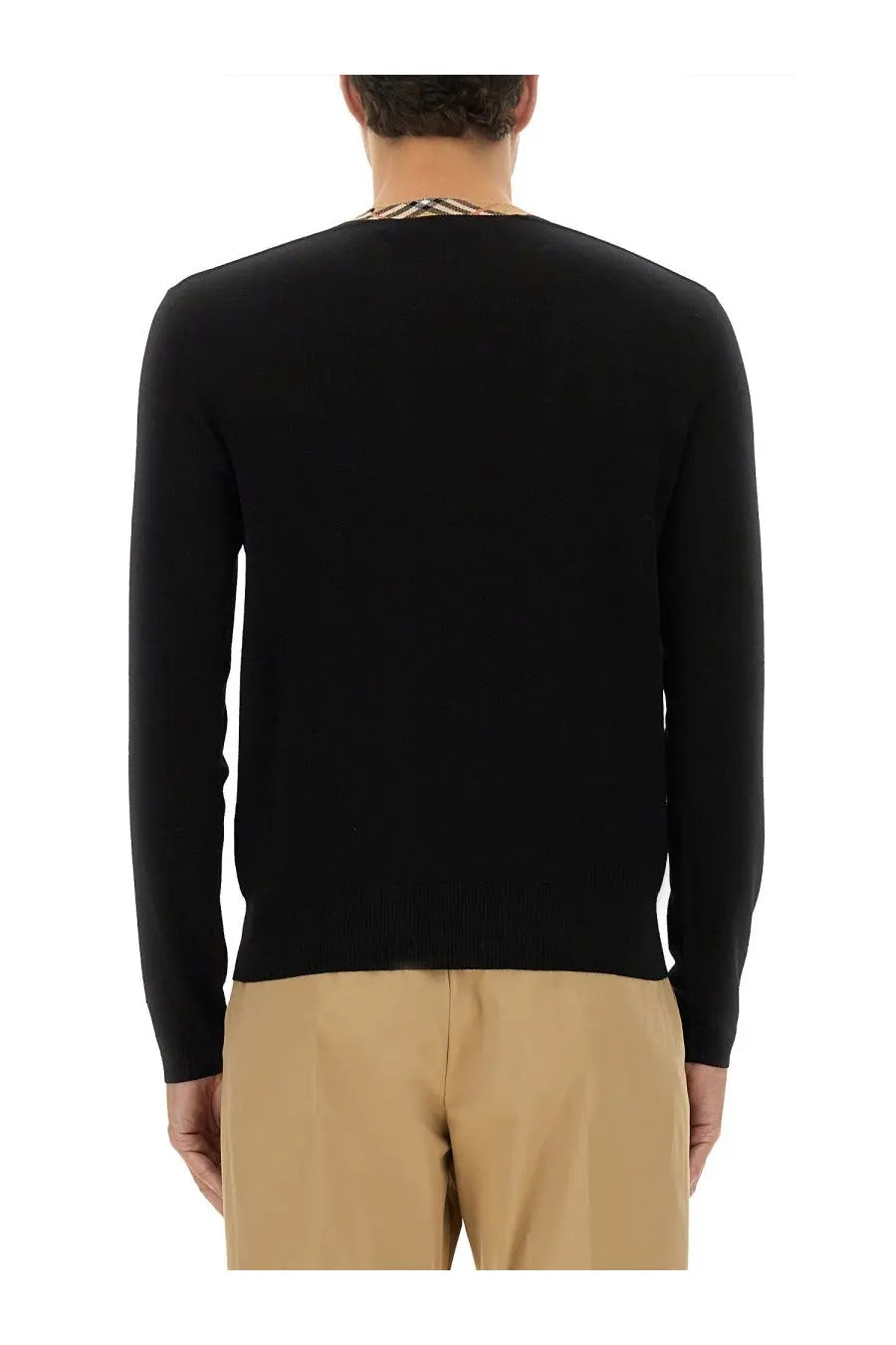 Burberry men’s black wool jersey long-sleeved knit sweater with beige and black geometric patterned collar