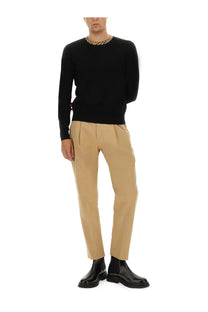 Burberry men’s black wool jersey long-sleeved sweater with a distinctive patterned collar