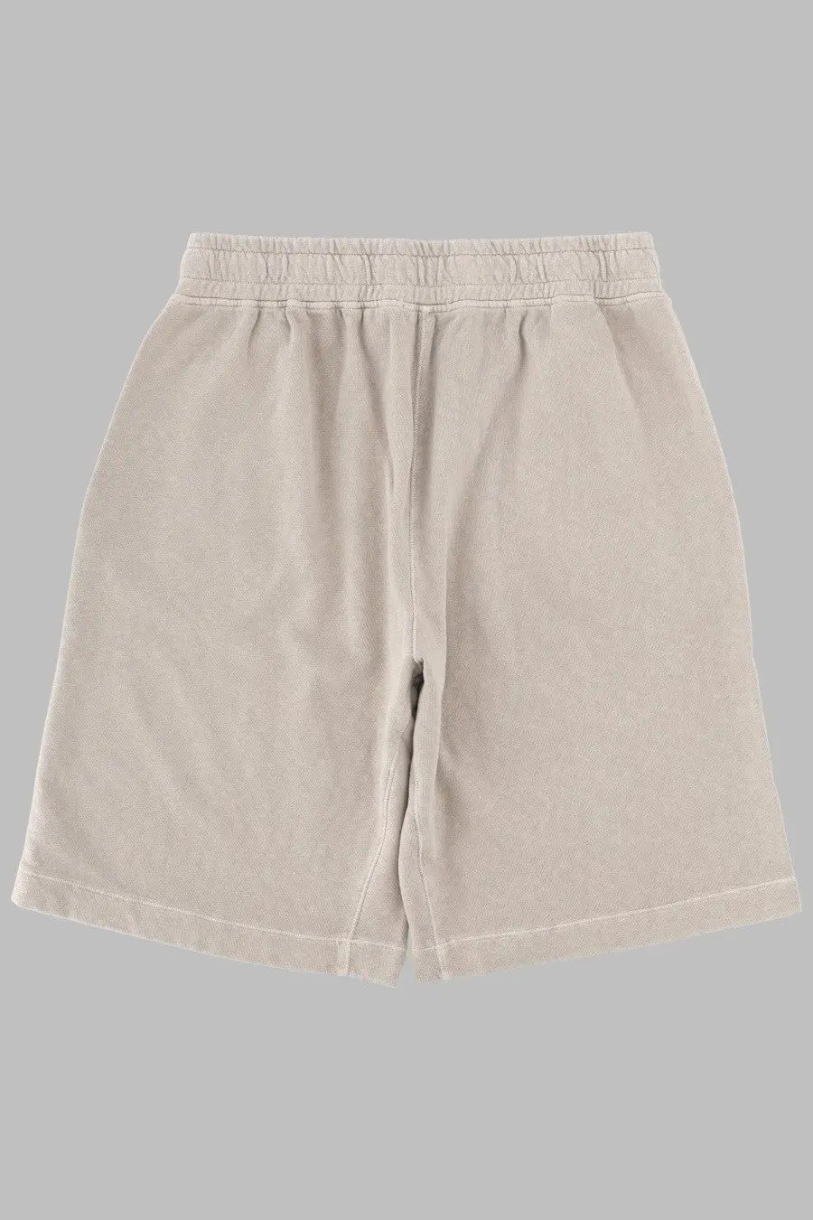 Beige cotton shorts with elastic waistband and relaxed straight-leg cut from c.p. company mens cotone beige collection