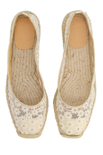 Cream-colored castañer women’s espadrilla paoli beige espadrilles with white floral lace and woven jute sole