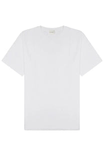 Closed men’s cotton shirt white is a white cotton crew-neck t-shirt with a minimalist design and subtle brand tag
