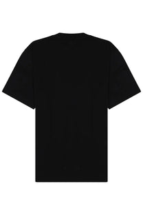 Black short-sleeved closed men’s cotton t-shirt with a simple crew neck design