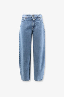 Closed women’s Jazzie blue light-wash denim jeans with high-rise wide-leg cut and classic five-pocket design