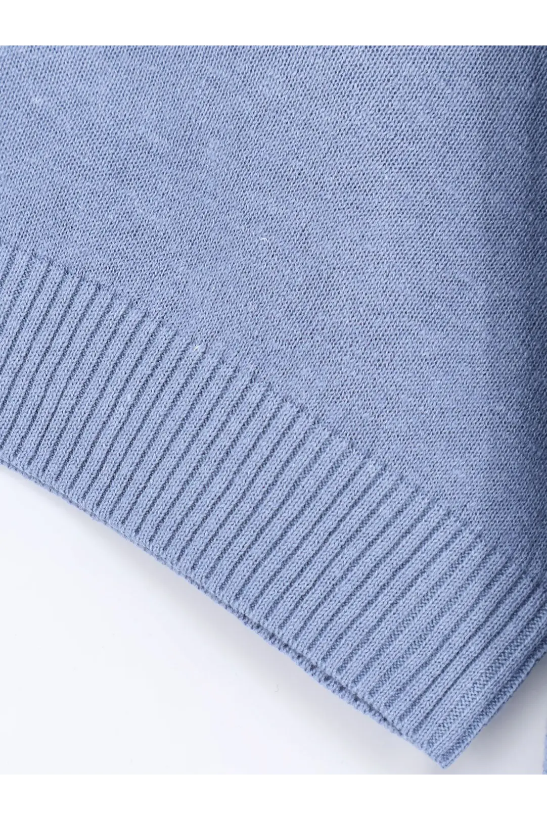 Light blue knitted sweater with ribbed cuffs in closed women’s linen and cotton blend beige collection