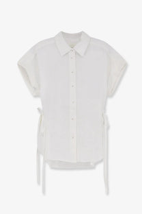 White short-sleeved linen button-up shirt with collar and side ties from closed womens collection