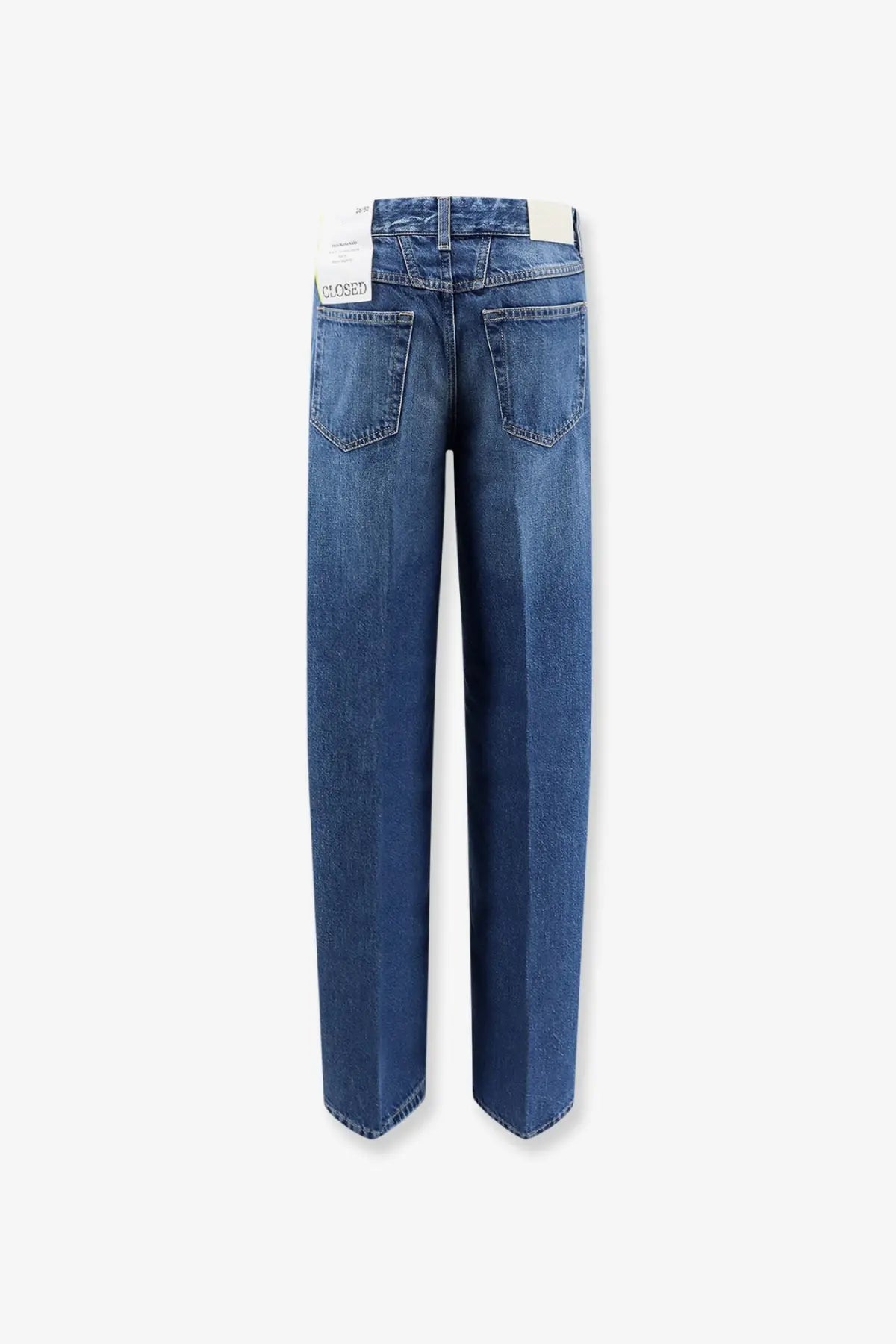 Closed women’s nikka blue denim jeans in blue with a straight-leg cut and a white label at the waistband